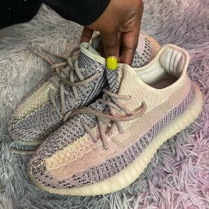 Yeezy Sneakers